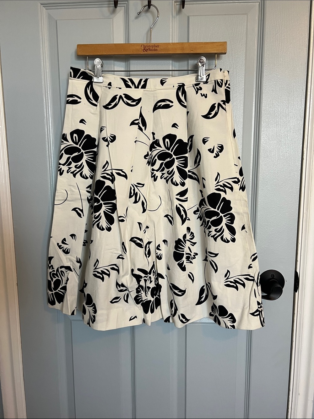 DE Collection Black & White Floral Circle Skirt